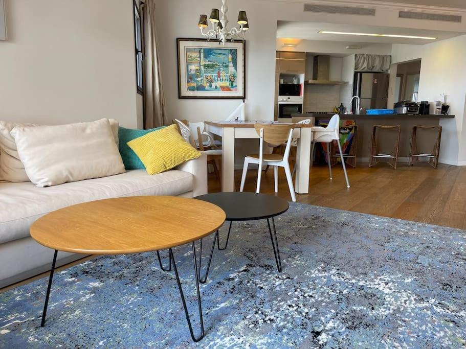 Beautiful Penthouse W/Amazing View, Prime Location Apartment Рамат Ган Екстериор снимка