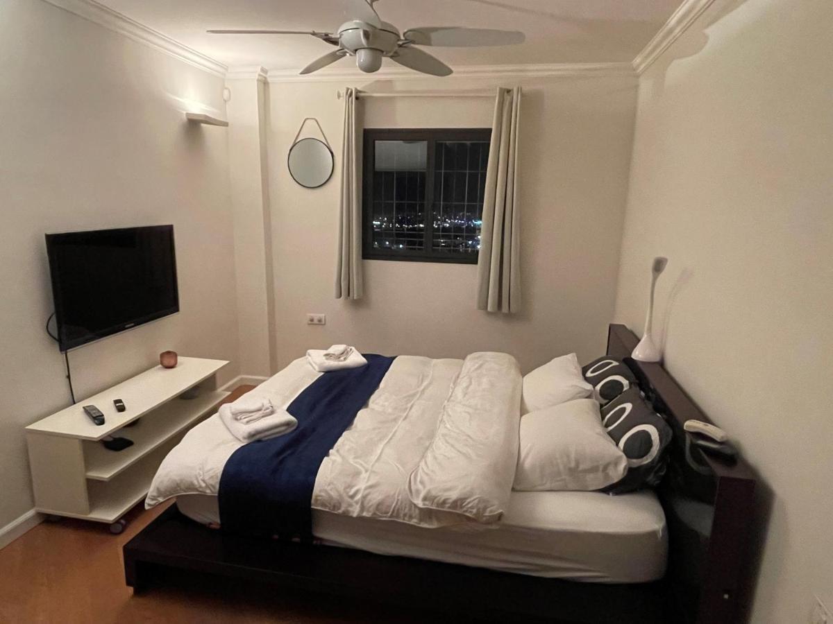 Beautiful Penthouse W/Amazing View, Prime Location Apartment Рамат Ган Екстериор снимка