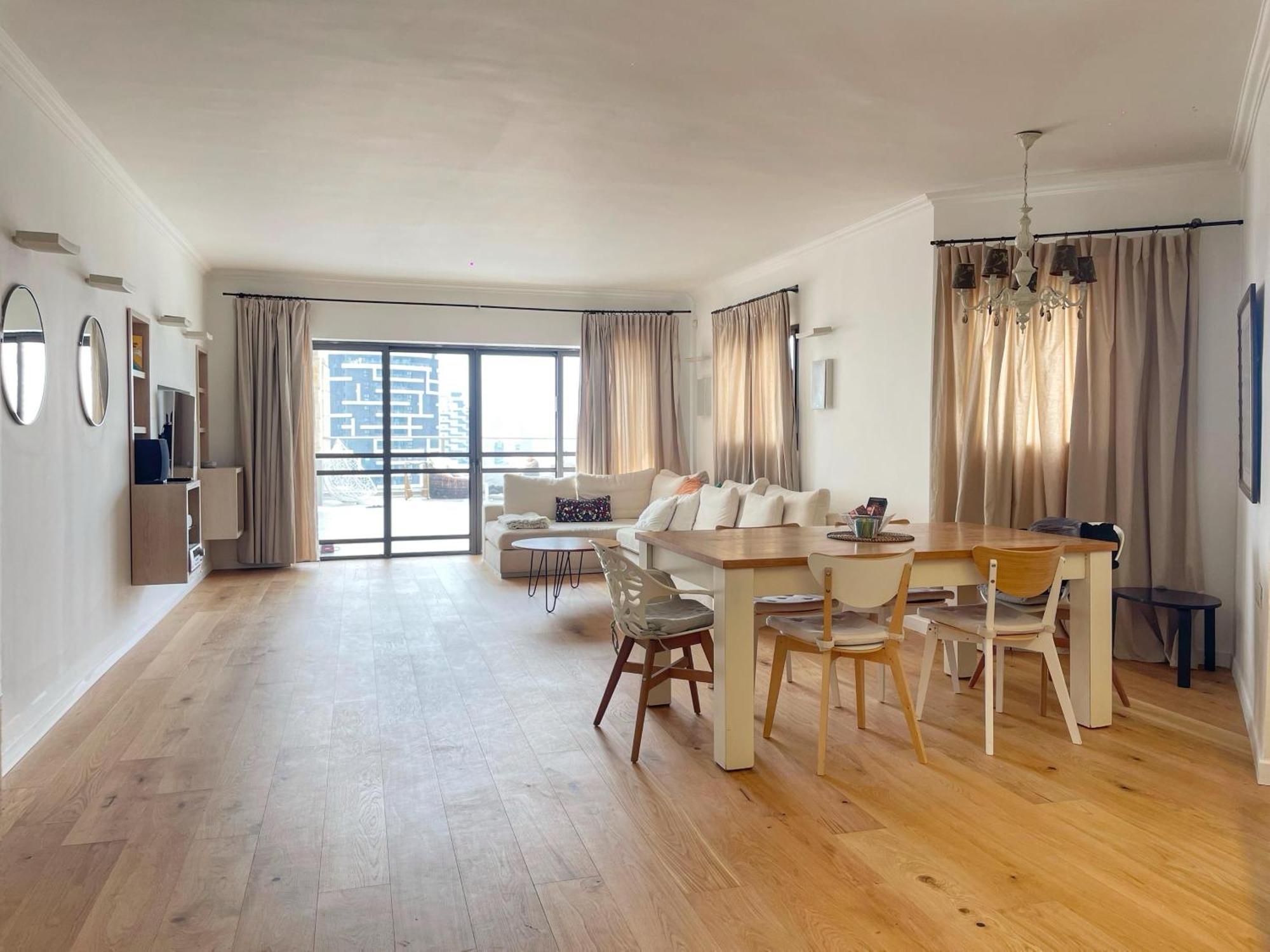 Beautiful Penthouse W/Amazing View, Prime Location Apartment Рамат Ган Екстериор снимка